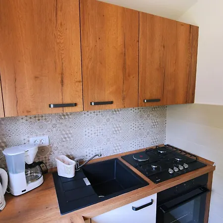 Charming With Terrace And Garden Holiday home